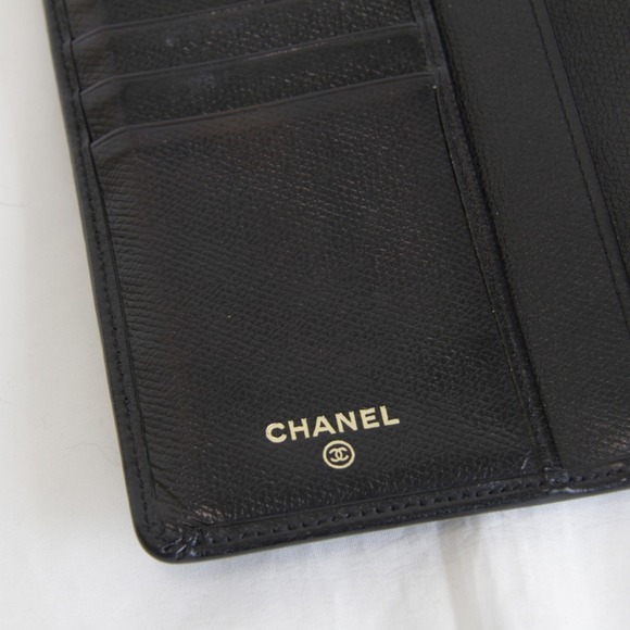 CHANEL Authentic Black Leather Wallet - Picture 14 of 16